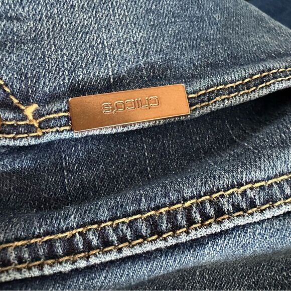 Chicos 1 Raw-Hem Girlfriend Ankle Jeans go slimming pants denim size 8 m medium - Picture 5 of 8